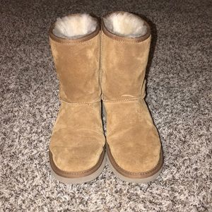 Kookaburra by Uggs